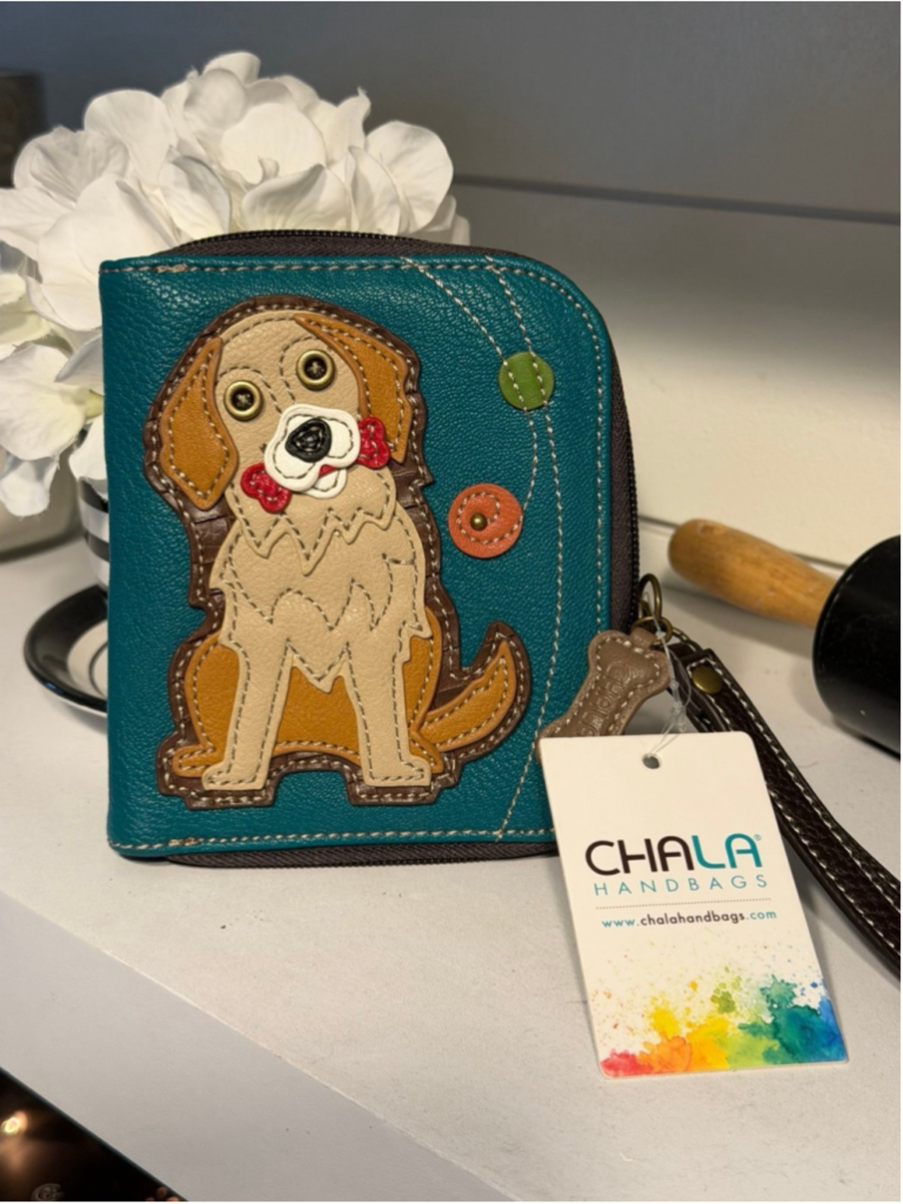 NWT CHALA GOLDEN RETRIEVER DOG ZIPPERED BIFOLD WALLET FAUX LEATHER TURQUOISE - Picture 2 of 10